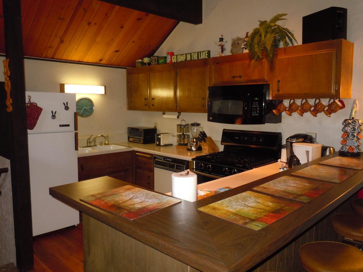Two-Bedroom Plus Den Economy Unit #81 By Escape For All Seasons Bus Lic #23546 Big Bear Lake Exterior foto